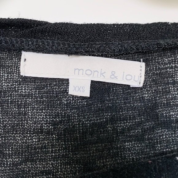 Plenty- Monk & Lou semi mesh black top - Picture 4 of 4